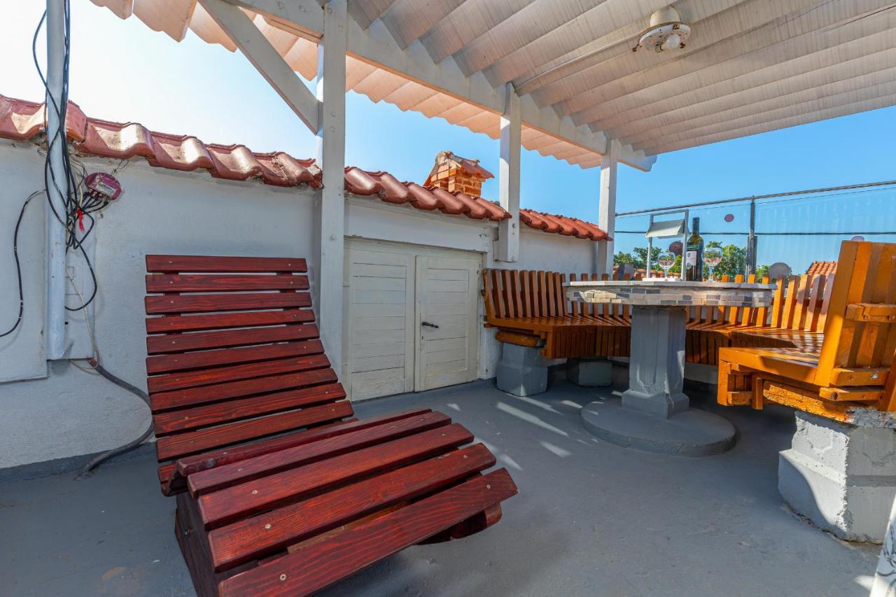 יאדראנובו Apartments Lapis מראה חיצוני תמונה