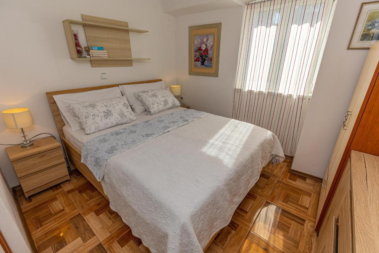 יאדראנובו Apartments Lapis מראה חיצוני תמונה