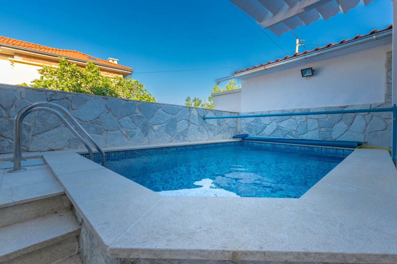 יאדראנובו Apartments Lapis מראה חיצוני תמונה