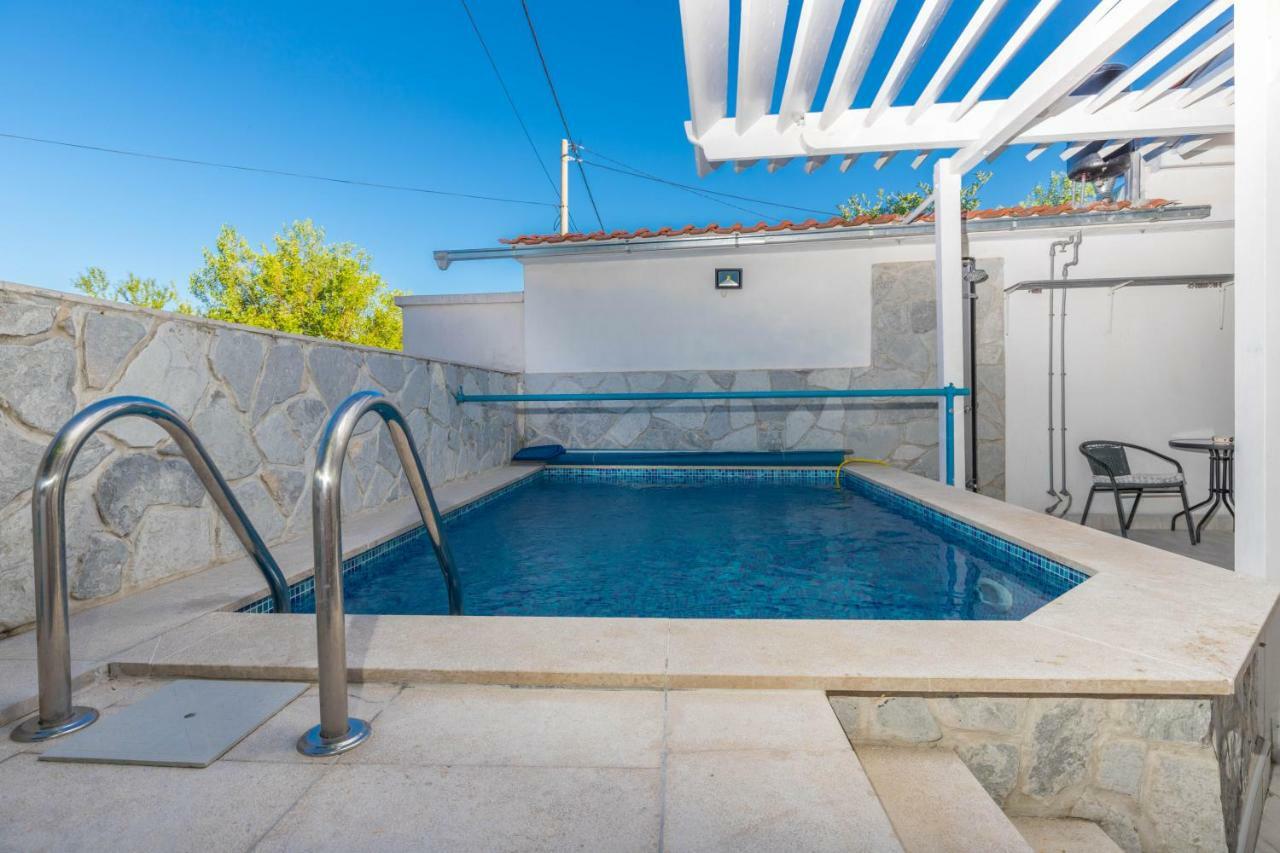יאדראנובו Apartments Lapis מראה חיצוני תמונה
