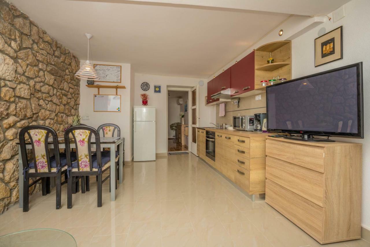 יאדראנובו Apartments Lapis מראה חיצוני תמונה