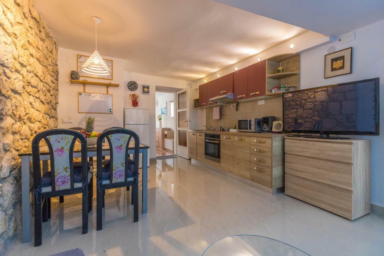יאדראנובו Apartments Lapis מראה חיצוני תמונה