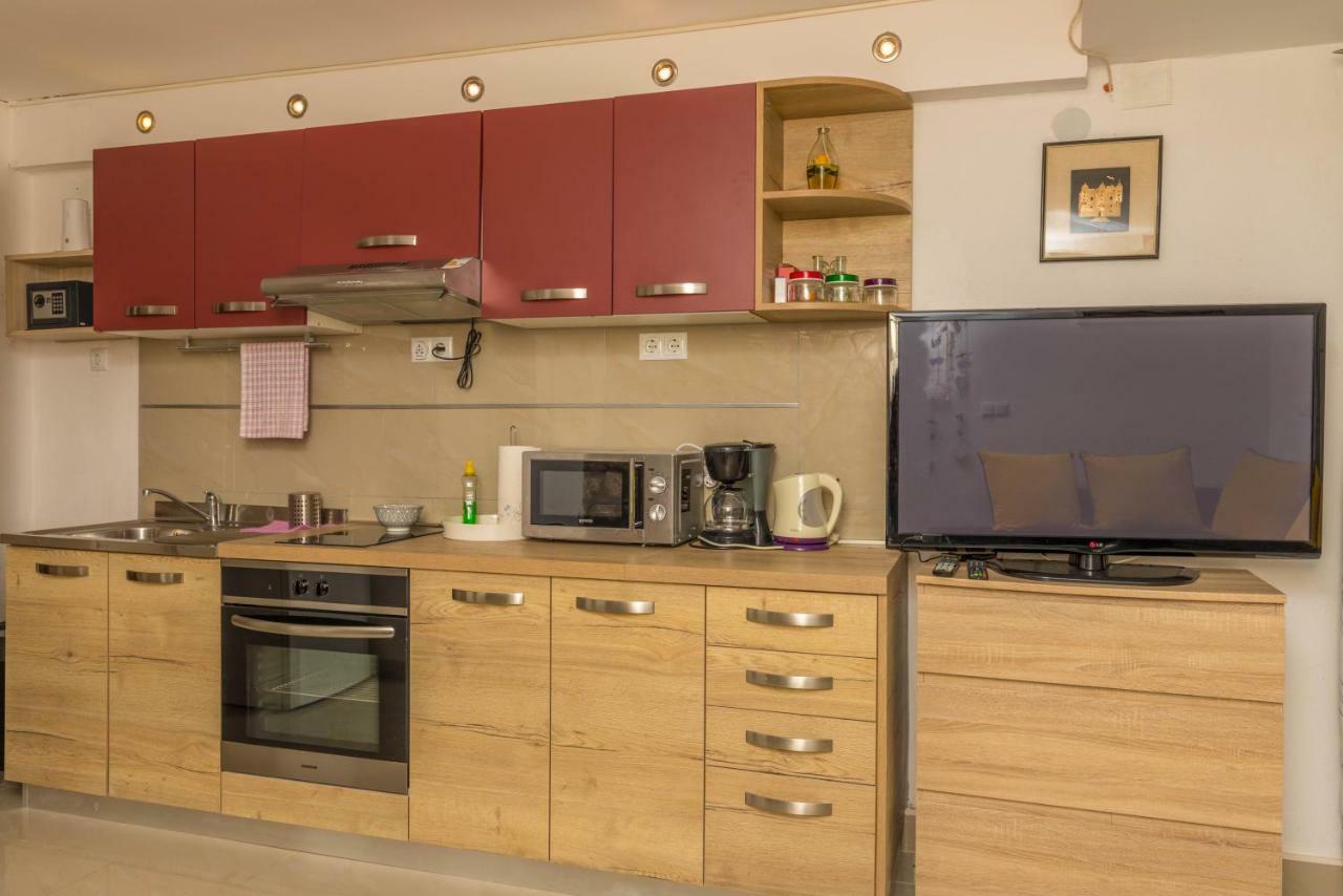 יאדראנובו Apartments Lapis מראה חיצוני תמונה